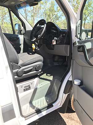 運転席