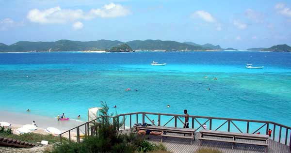阿嘉島・ニシ浜ビーチ