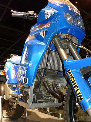 YZE750T